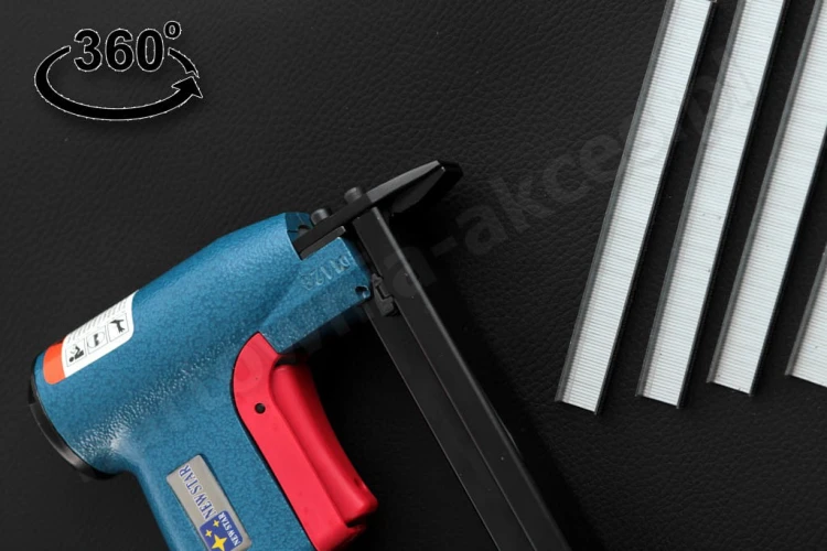 Pistolet tapicerski.jpg