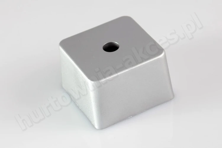 Stopka kwadratowa 70x70 H45 srebrny_small.jpg
